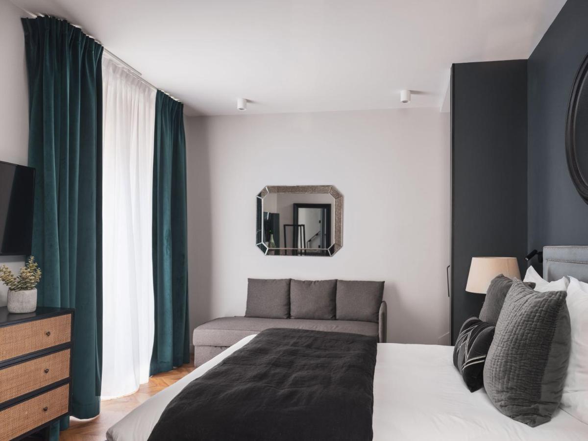 Appartements Place Royale - Maisons Du Monde Hotel & Suites Нант Экстерьер фото